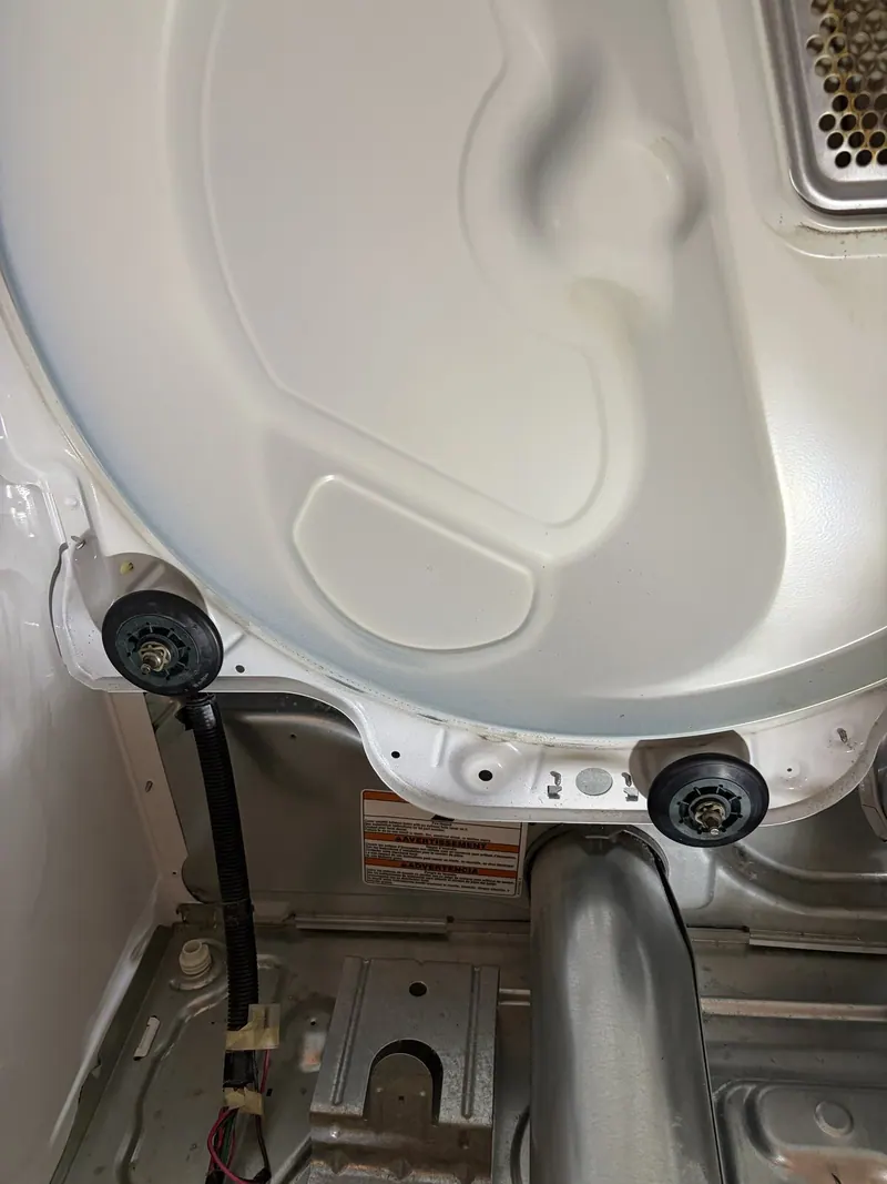 Drum support rollers inside the dryer